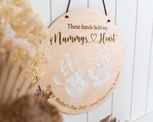 Load image into Gallery viewer, Hold my heart