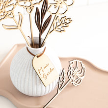 Load image into Gallery viewer, Wooden Birth Flower Bouquet
